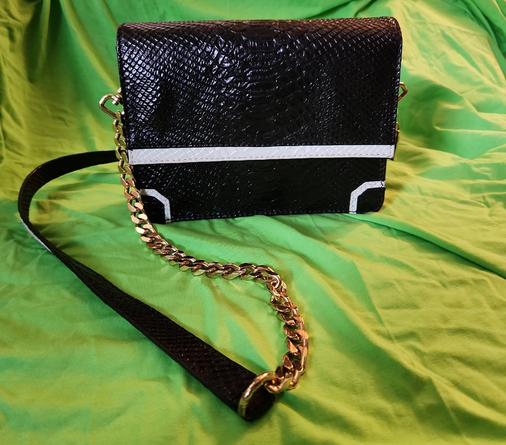 Alice + Olivia Black and White Crossbody Bag with Gold Chain